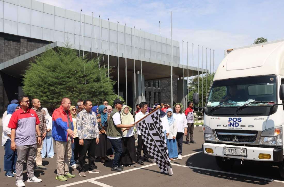 Bukan Sekadar Logistik, Ini Tentang Empati: UT Lepas Bantuan Untuk Korban Bencana Aceh dan Sumatera